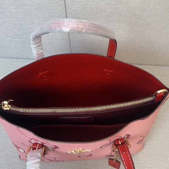 🍏🍏Coach Mollie  Tote Bag 25 With Cherry Print Crossbody Strap - Picture 6 of 9